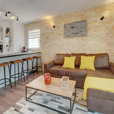 Apartment Upstays Terraces Parking 65M2 Apartment *