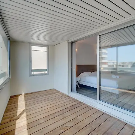 Upstays Terraces Parking 65M2 Apartment *