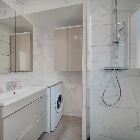 Διαμέρισμα Upstays Terraces Parking 65m2 *